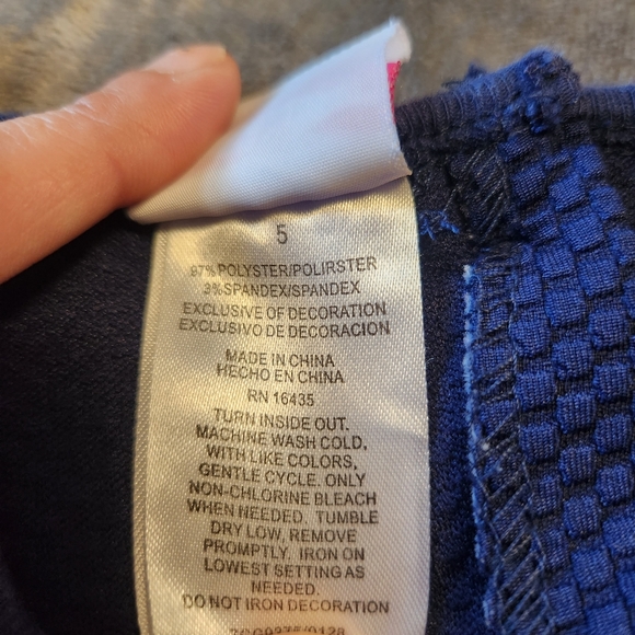 Nannette Kids 2 Piece Set, Rainbow Blouse with Leggings, Size 5 - Picture 5 of 8